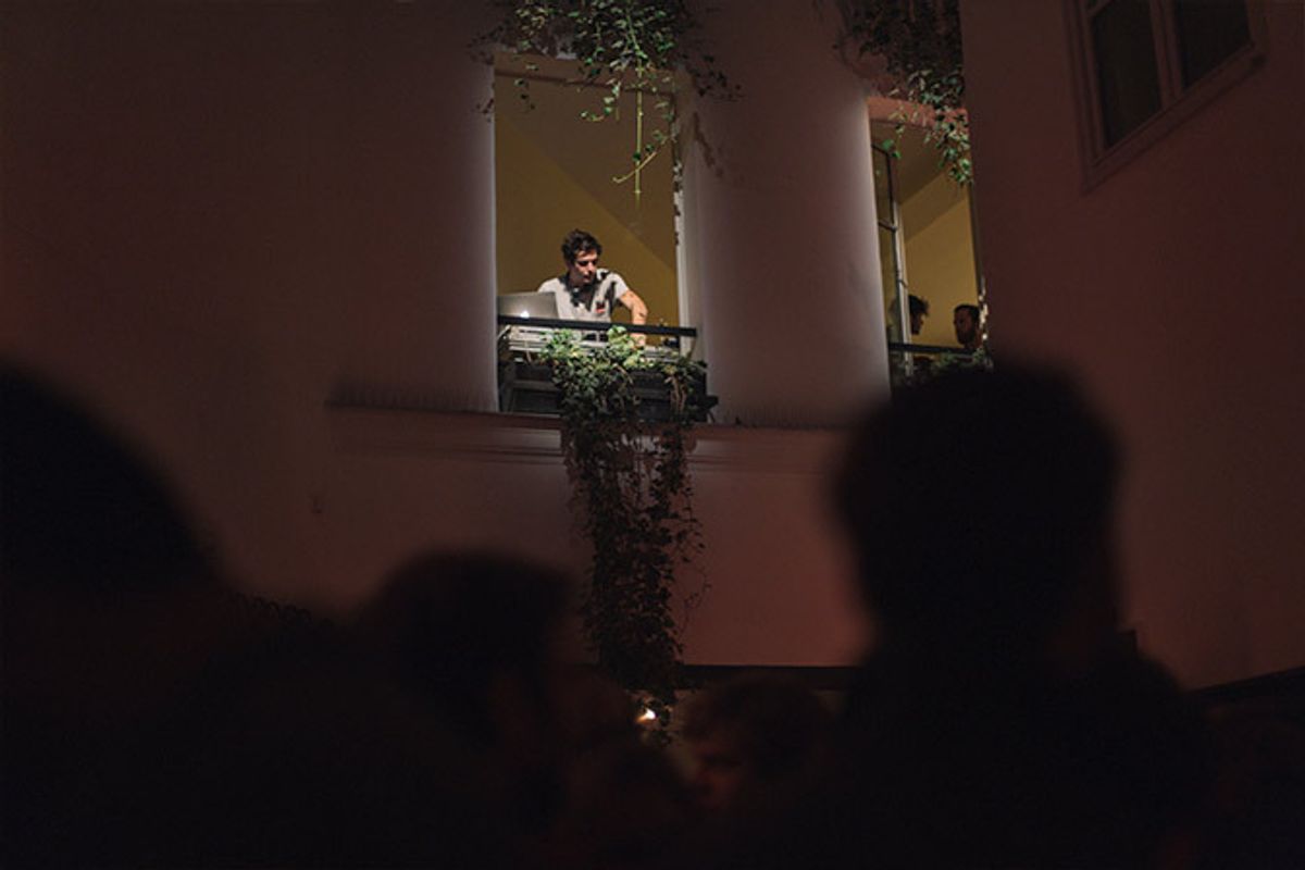 Fenêtres sur cour : L'Impératrice au balcon