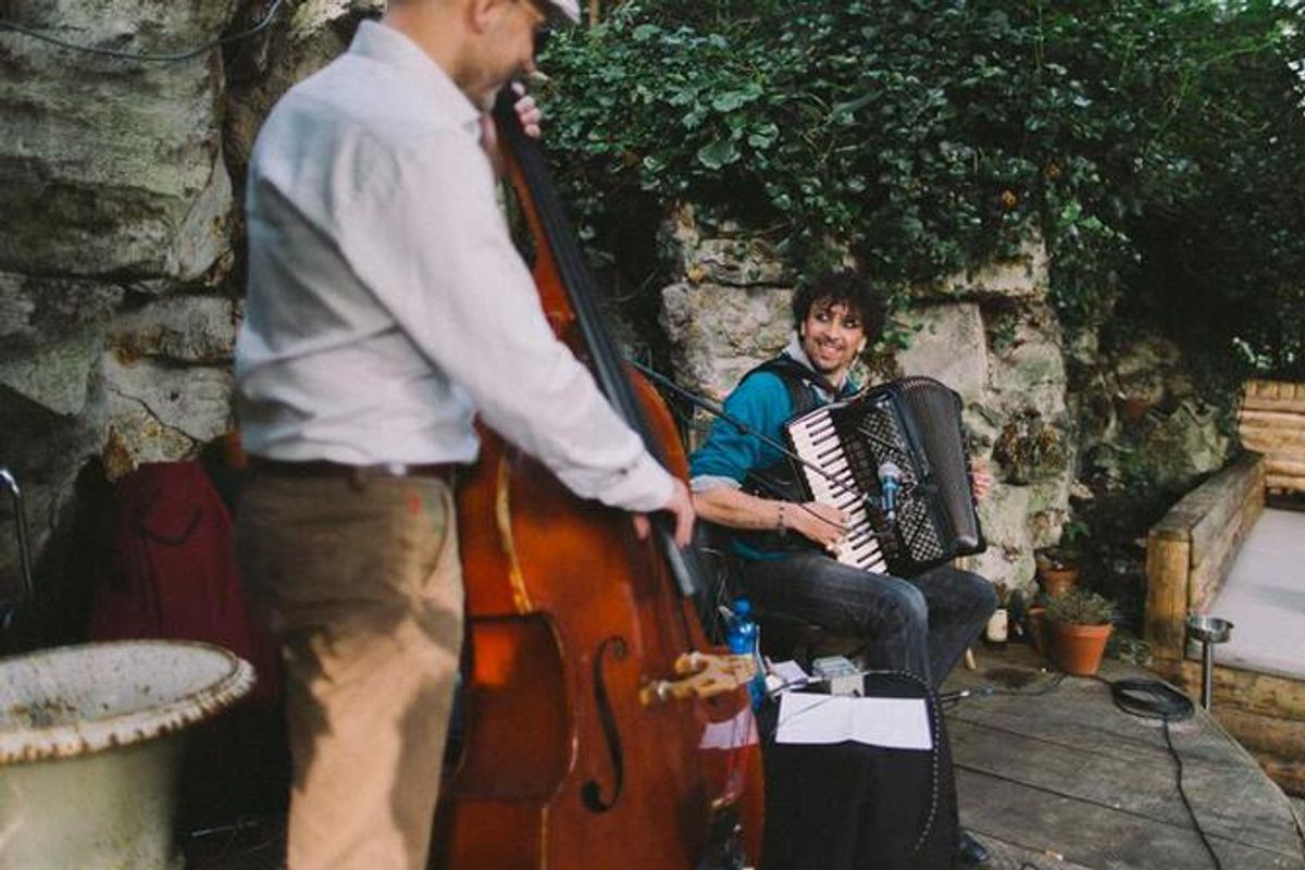 Johann Riche à l'accordéon