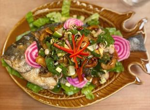 Ama Siam