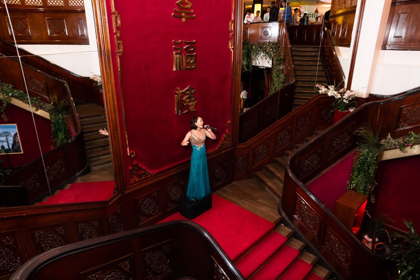 Chanteuse au Président