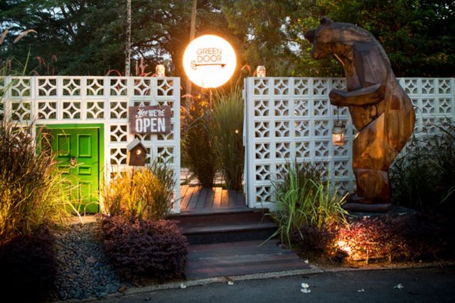 The Green Door, Singapour