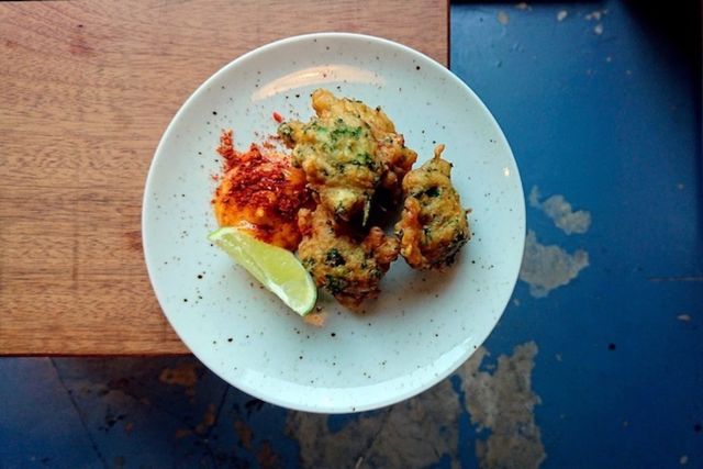 Acras de haddock et mayonnaise au satay