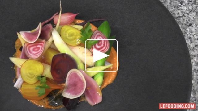 Assiette de légumes colorés