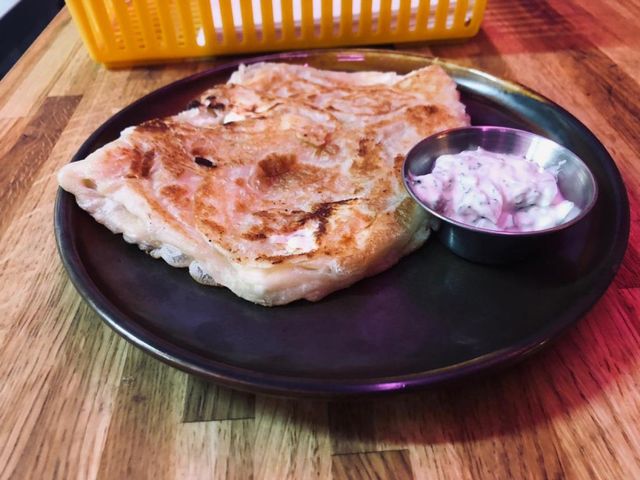 Roti cheese et sauce menthe-piment-cumin