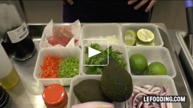 Tartare de bœuf sauce chimichurri et guacamole