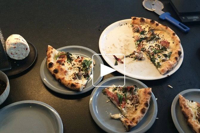 Recette pizza agneau, pancetta, fior di latte - Louie louie - Fooding ®