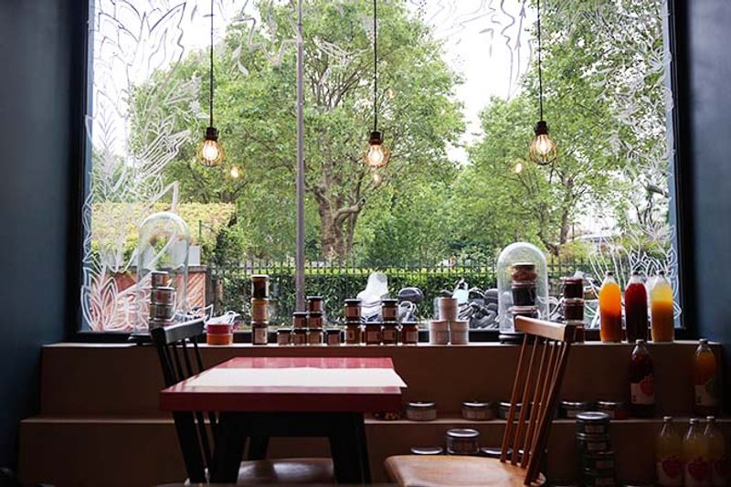 Les Pipelettes (Paris)