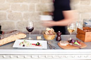 Frenchie bar à vins