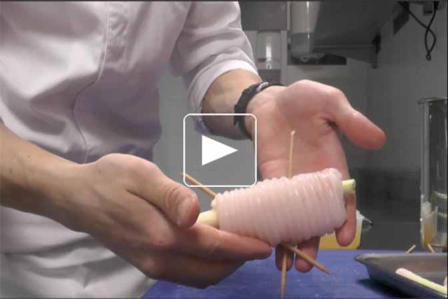 Aile de raie à la citronelle, lentilles rose à la thaïe