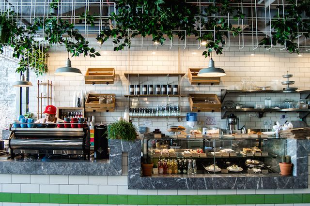 Tom & Serg, Dubai, Emirats Arabes Unis