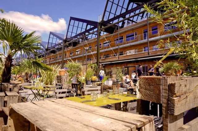 Les Petites Gouttes, Paris