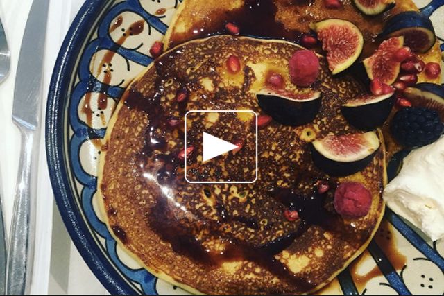 Fluffy ricotta pancakes