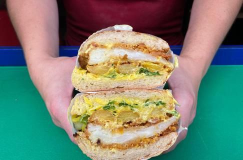 Recette Dwich jaune aux carottes rôties et chou-fleur pané aux cornflakes - Plan D - Fooding ®