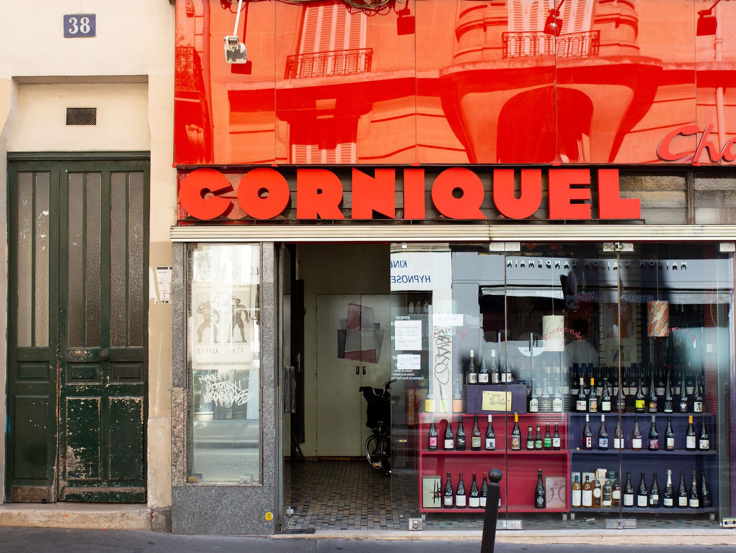 Le Verre Volé - Restaurant in Canal Saint-Martin, Paris
