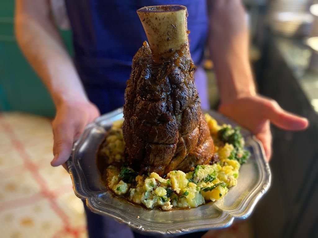 Recipe Jarret de veau laqué et braisé, écrasé de pommes de terre - Baptiste Zwygart - Fooding ®