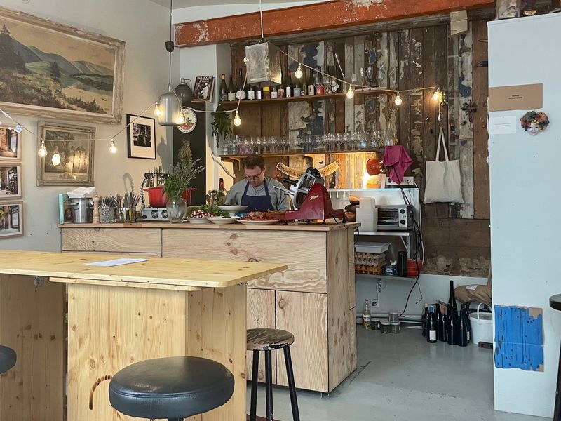 Restaurant Delicatessen Place (Paris)