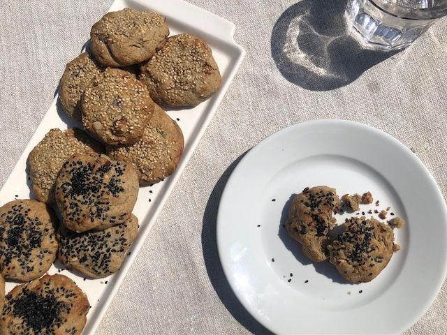 Cookies au sarrasin, dattes et tahini