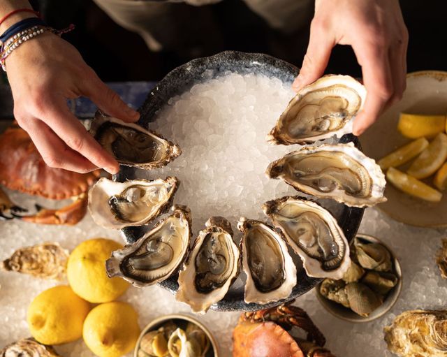 Huîtres, moules, oursins… Nos prévisions (g)astrologiques à marée haute !