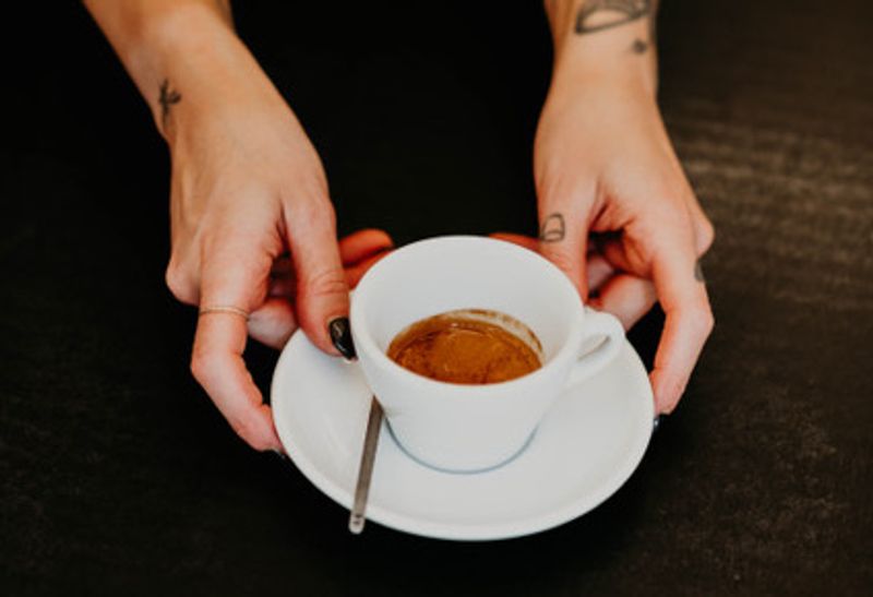 Coffee Shop Black & Yellow (Anvers)