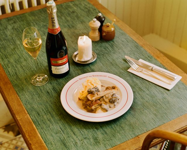 Poulette des Landes aux morilles