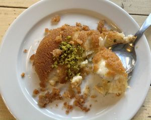 Knafeh à l'eau de rose et fleur d'oranger