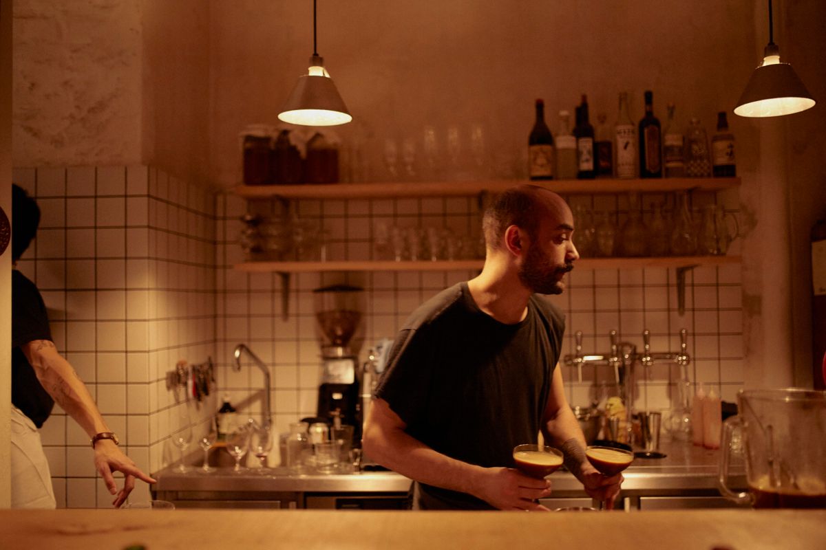 L’Espresso Martini selon Ralph Samaha, mixo du Meilleur bar d’auteur Kissproof.