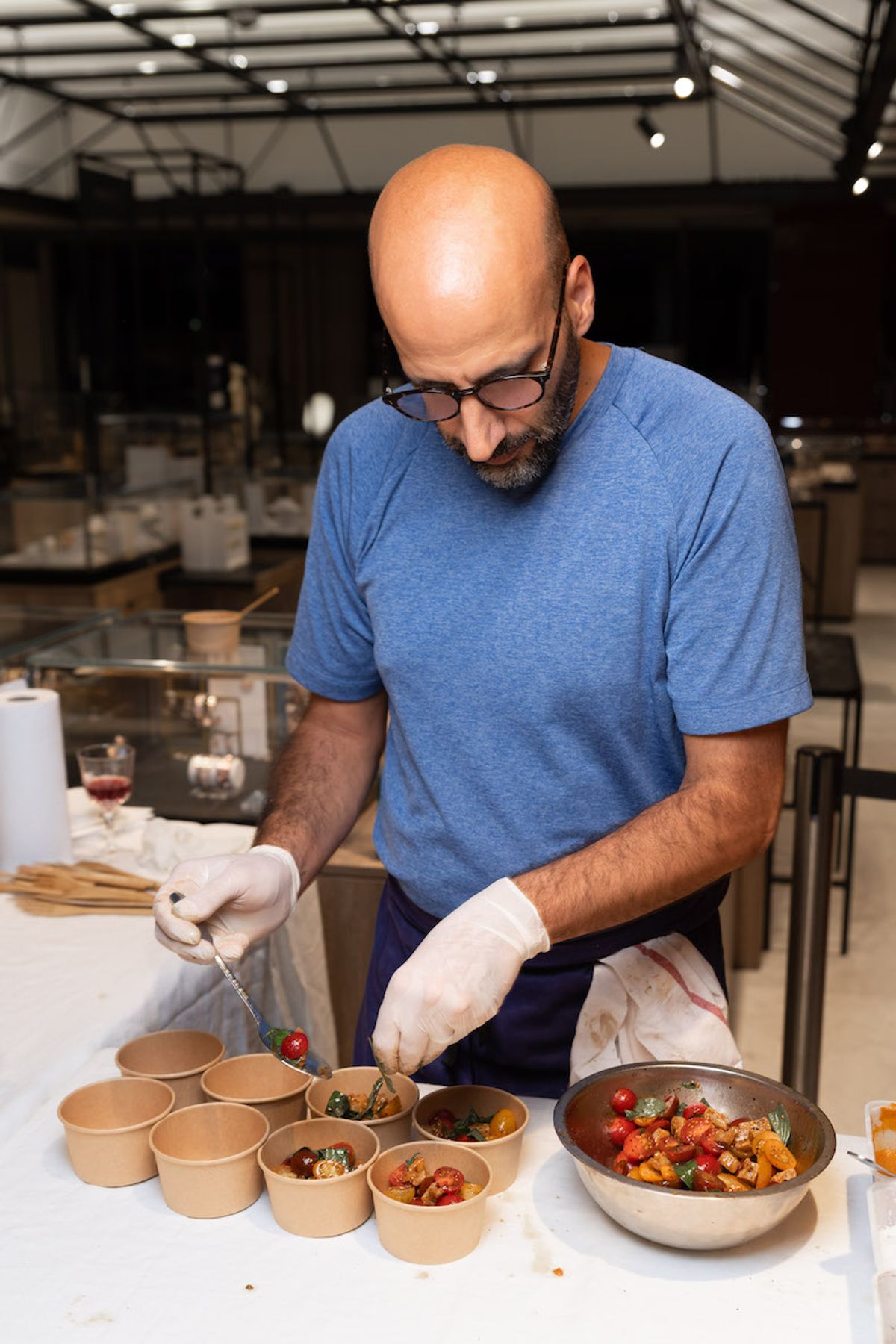 Le maître Omar Koreitem (Mokonuts) à l'œuvre