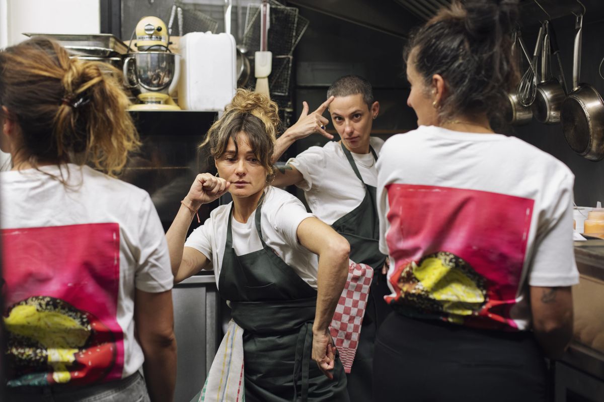 Le duo du restaurant Flamme, Bénédicte Bantuelle et Hanna Deroover, et celui de la fromagerie Sœurs, Hélène et Lara Milan.