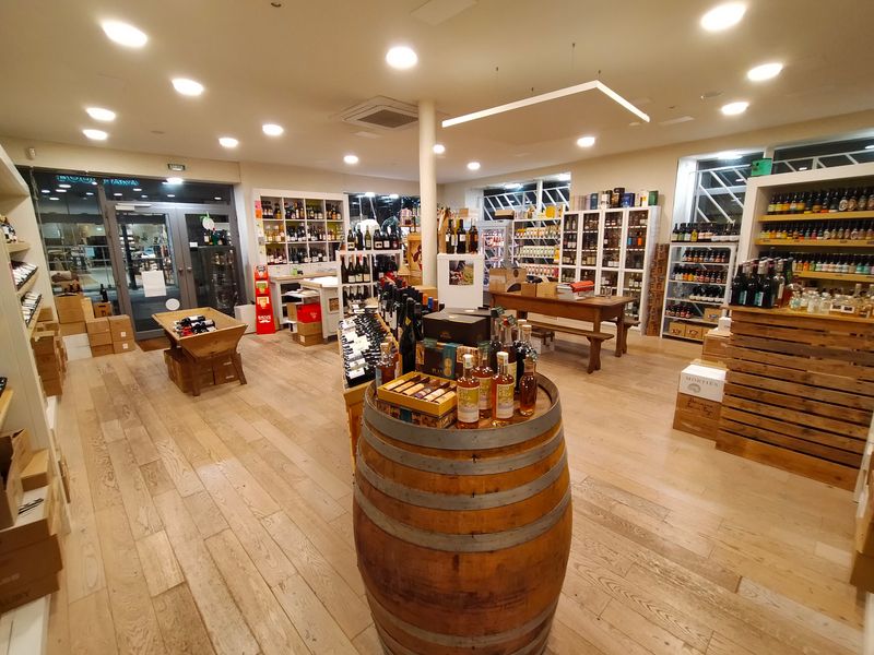 Wine Cellar Pic Vert Brive-la-Gaillarde