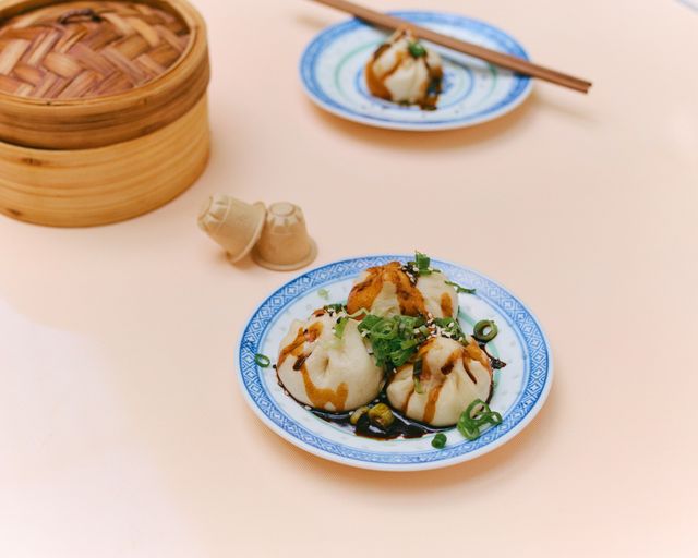 Mini-bao porc-gingembre, sauce soja aux épices et café