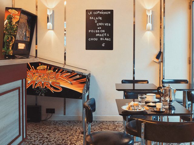 Du petit matin aux grands soirs, le retour des cafés de quartier