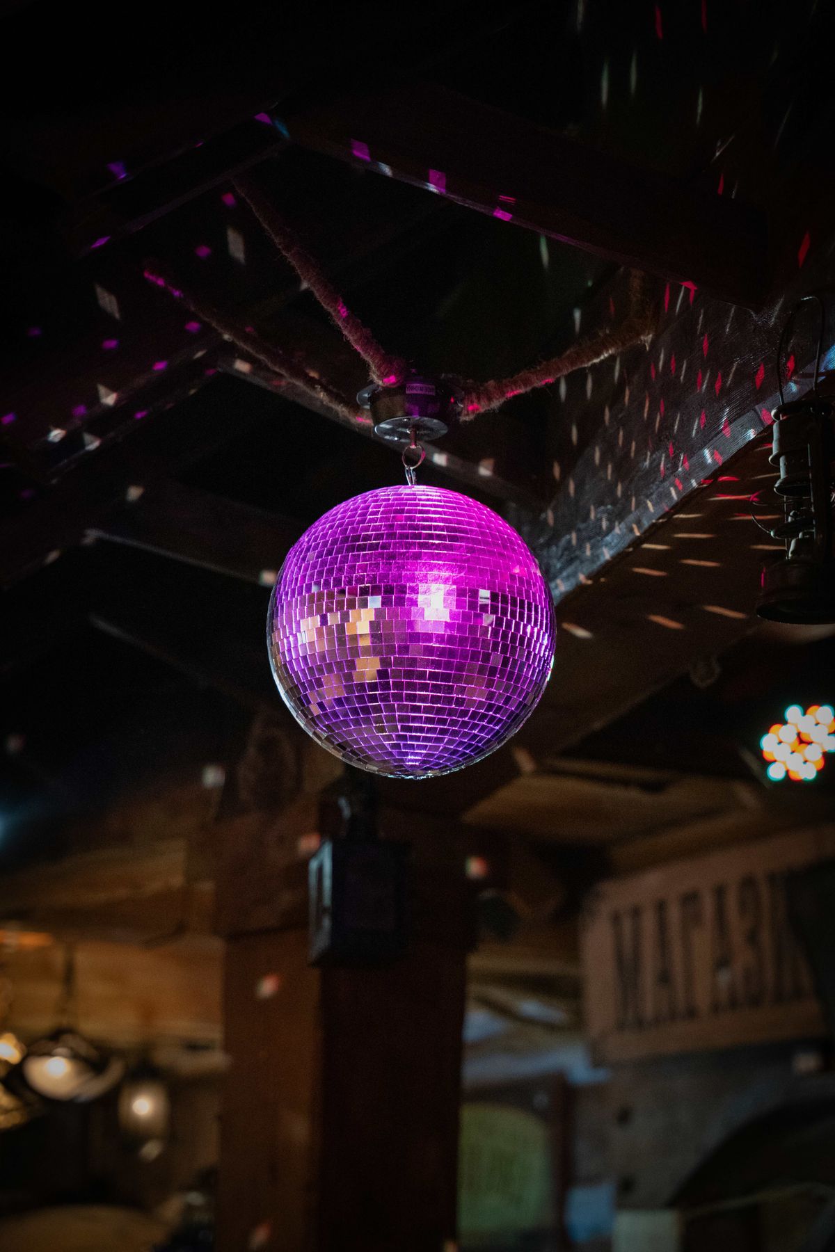 Les nuits à facettes du restaurant Pervak