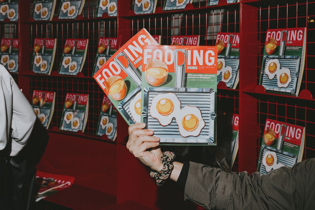 Il est tout chaud, beau, il est tout beau… le guide Fooding Belgique 2025 !