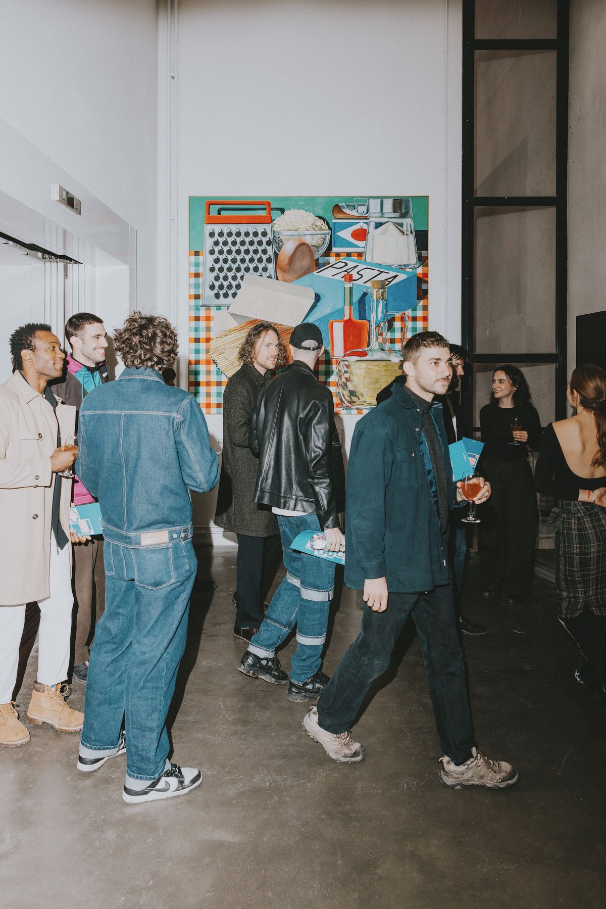 C'est ce qu’on appelle une entrée en grande(s) pompe(s).