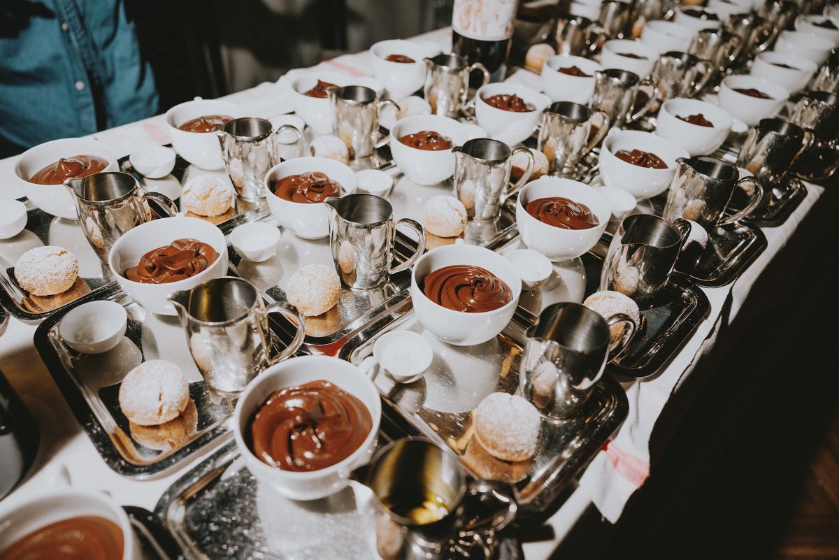 Ganache au chocolat, huile d’olive et fleur de sel par Caro Diario. 