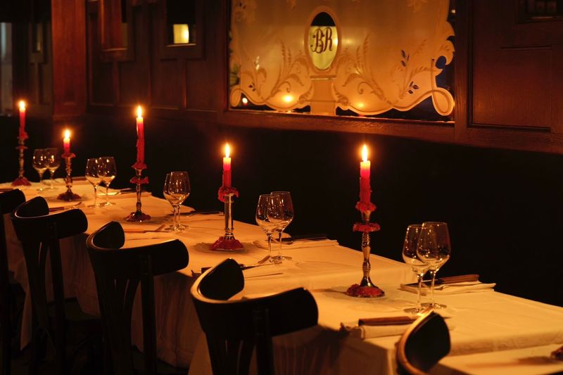 Restaurant La Boule Rouge (Paris)