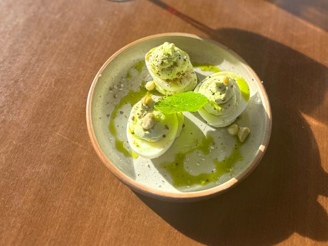 Ils ont des œufs mayo ronds…