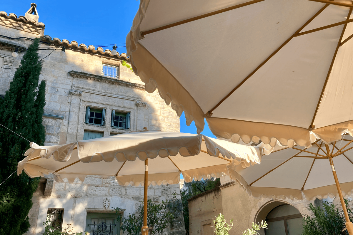 Le Flores, Saint-Hilaire-d'Ozilhan