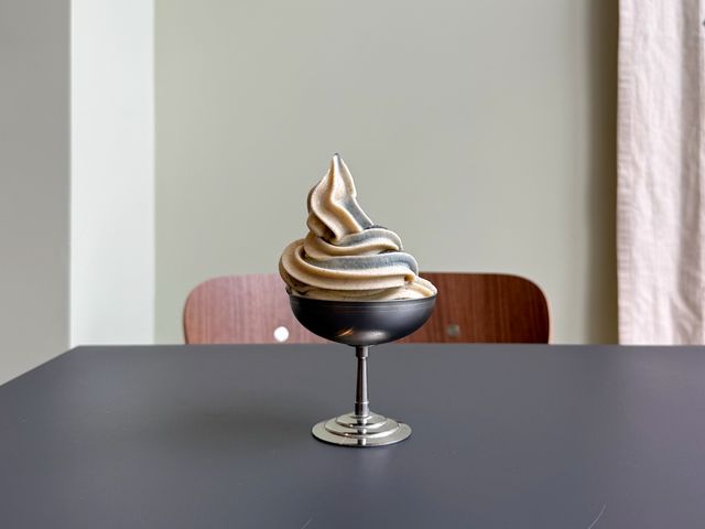 Sous les pavés, la glace
