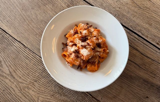 Mezze maniche à la carbonara calabraise