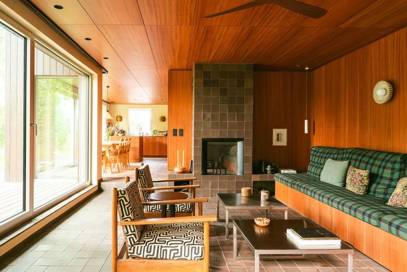 Hakone House