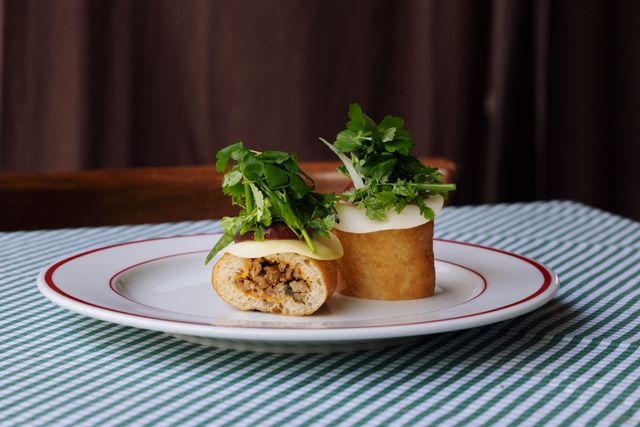 Pirojki porc-veau et ketchup de betterave